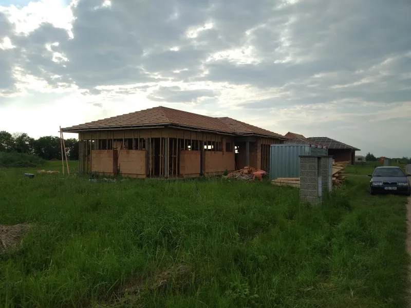 apartman na černem mostě